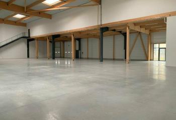 Location activité/entrepôt (69720) - 1225 m²