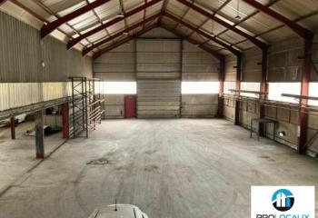 Location activité/entrepôt Saint-Jean-de-Maurienne (73300) - 600 m²  à Saint-Jean-de-Maurienne - 73300