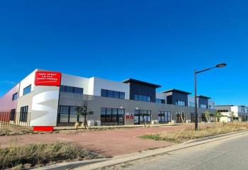 Local d'activité à - Proche axes A5 A6 N104  à Saint-Pierre-du-Perray - 91280