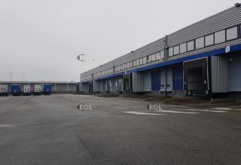 Entrepôt avec bureaux à louer - Proximité A43  à Saint-Quentin-Fallavier - 38070