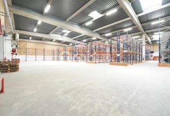 Location entrepôt - Proche A43 et D311  à Saint-Quentin-Fallavier - 38070