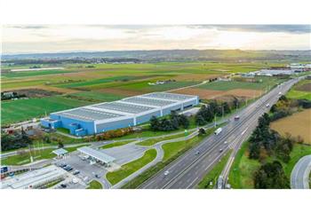 Entrepôt logistique traversant à louer - Proche A7  à Saint-Rambert-d'Albon - 26140