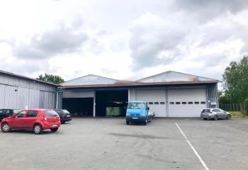 Location entrepôt - Parc privatif avec parking  à Seclin - 59113