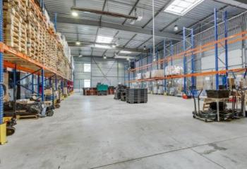 Location entrepôt - Proche A6, A86, RER C
