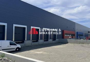 Entrepôts logistiques urbains à louer - Proximité A64