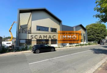 Location local d'activités - Proche A22 et Belgique  à Tourcoing - 59200