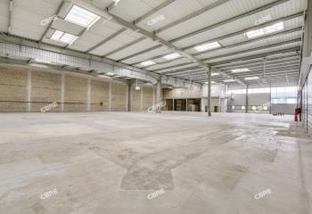 Location entrepôt - Proche Paris et RER C  à Trappes - 78190