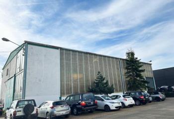 Location entrepôt - Proche N10 et Paris  à Trappes - 78190