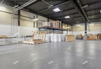 Location entrepôt - Proche N20 et A10  à Villebon-sur-Yvette - 91140