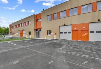 Location entrepôt - Zone de Courtaboeuf  à Villebon-sur-Yvette - 91140