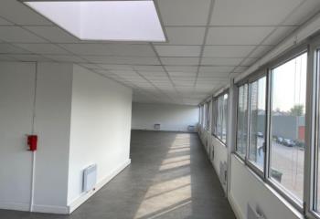 Location entrepôt - Proximité A104, A1 et Roissy  à Villepinte - 93420