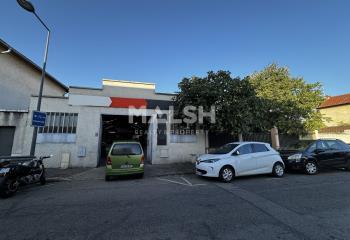 Local d'activité à louer - Proche périphérique et métro  à Villeurbanne - 69100