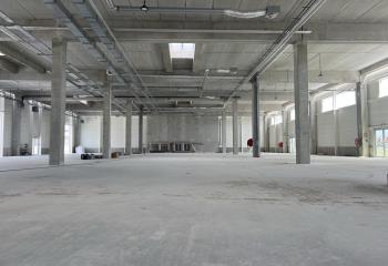 Location entrepôt - Proximité Paris et autoroutes  à Vitry-sur-Seine - 94400