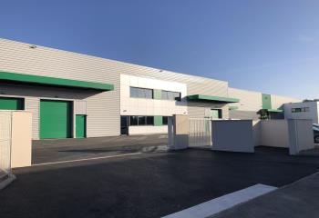 Location cellules d'activités - Accès D386 et A450