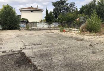 Terrain à louer - accès rocade et transports en commun  à Mérignac - 33700