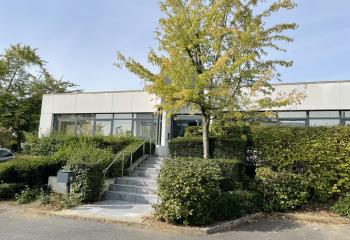 Vente bureaux - Proche golf et services, bus et gare  à Arras - 62000