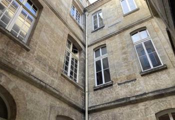 Bureaux à vendre en hyper-centre de - Proximité Place du Parlement  à Bordeaux - 33000