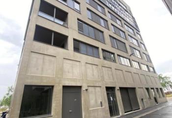 Vente bureau - Proche Bassins à Flots, tram et commerces  à Bordeaux - 33000