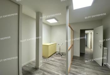 Vente bureaux quartier Dourjacq, proche bus et accès PMR  à Brest - 29200