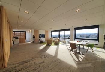 Vente bureaux - Zone tertiaire-commerciale  à Brignais - 69530
