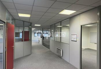 Vente bureaux à - Parc d'activités - Accès périphérique et A7  à Bron - 69500