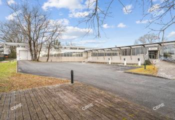 Vente bureaux - Proche Tramway ligne C et bus  à Bruges - 33520