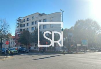 Vente bureaux neufs avec terrasse, centre-ville, transports en commun  à Clermont-Ferrand - 63000