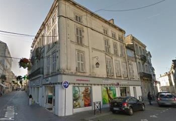 Vente immeuble à rénover en hypercentre de, proche parking  à Cognac - 16100