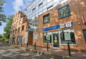 Vente bureaux à, proche A6, Francilienne, Tram et RER  à Courcouronnes - 91080