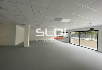 Vente bureaux - Proche A6 et transports en commun  à Dardilly - 69570