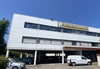 Vente bureaux - Proximité autoroute M6 et TGV Part-Dieu  à Dardilly - 69570