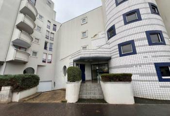 Vente bureaux - Quartier Clémenceau - Proche transports et commerces  à Dijon - 21000