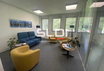 Vente bureau - Proche Lyon, deux stationnements  à Écully - 69130
