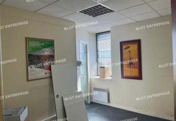 Bureaux à vendre centre-ville  à Elliant - 29370