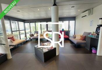 Vente bureaux - Proche A71 et gare Riom  à Enval - 63530