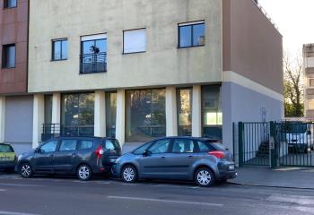 Vente bureaux - Proche centre-ville, bus, gare SNCF  à Évreux - 27000
