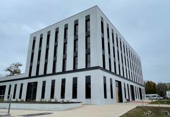 Bureaux à vendre - avec n niveau de stationnement semi-ente  à Ferney-Voltaire - 01210