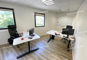 Vente de bureaux dans la zone de Kergaradec  à Guipavas - 29490