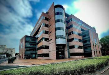 Vente bureaux - Proche métro Mairie d'Ivry et RER C  à Ivry-sur-Seine - 94200