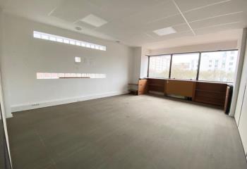 Bureau à vendre Ivry-sur-Seine (94200) - 270 m²  à Ivry-sur-Seine - 94200
