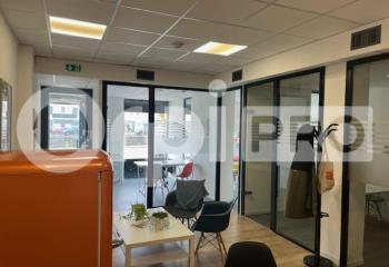 Vente bureau A deux pas du Vieux Port  à La Rochelle - 17000