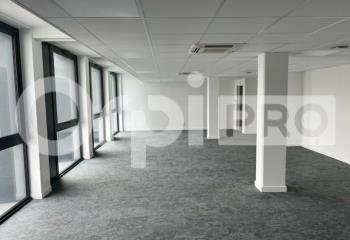 Bureau à vendre (17000) - 104 m²