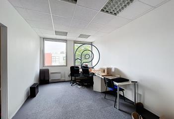 Vente bureaux parc de la Cessoie