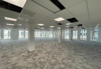 Vente bureaux neufs - Zone TECHLID, proche autoroute et transports  à Limonest - 69760