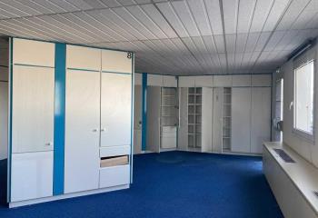 Vente bureaux - Proximité gare SNCF et autoroute  à Lorient - 56100