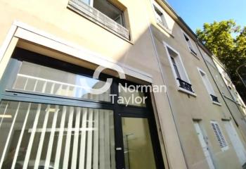Vente bureau - Proche gare Perrache, métro, tramway et bus  à Lyon 2 - 69002