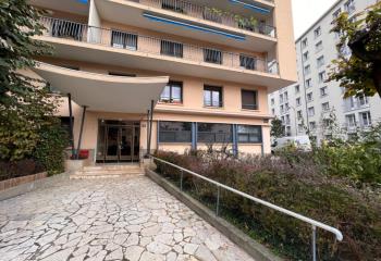 Vente bureaux - Proche métro Hénon et bus  à Lyon 4 - 69004
