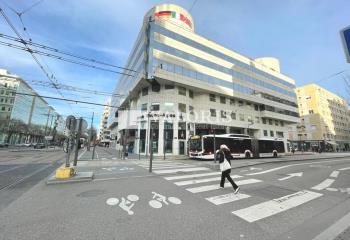 Vente bureaux - Proche Part-Dieu, Brotteaux, Tramway et Métro  à Lyon 6 - 69006