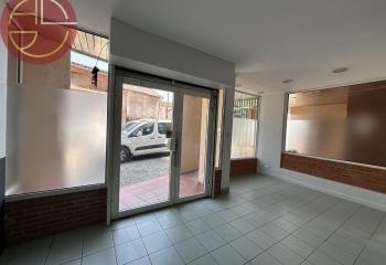 Vente bureaux, proche gare et bus, en rez-de-chaussée  à Muret - 31600