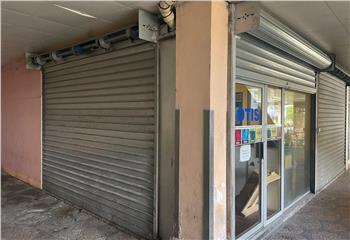Vente bureaux - Proche RER A et Tram 2